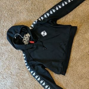 Women's Kappa shadow hill crop sweatshirt new. Small/med